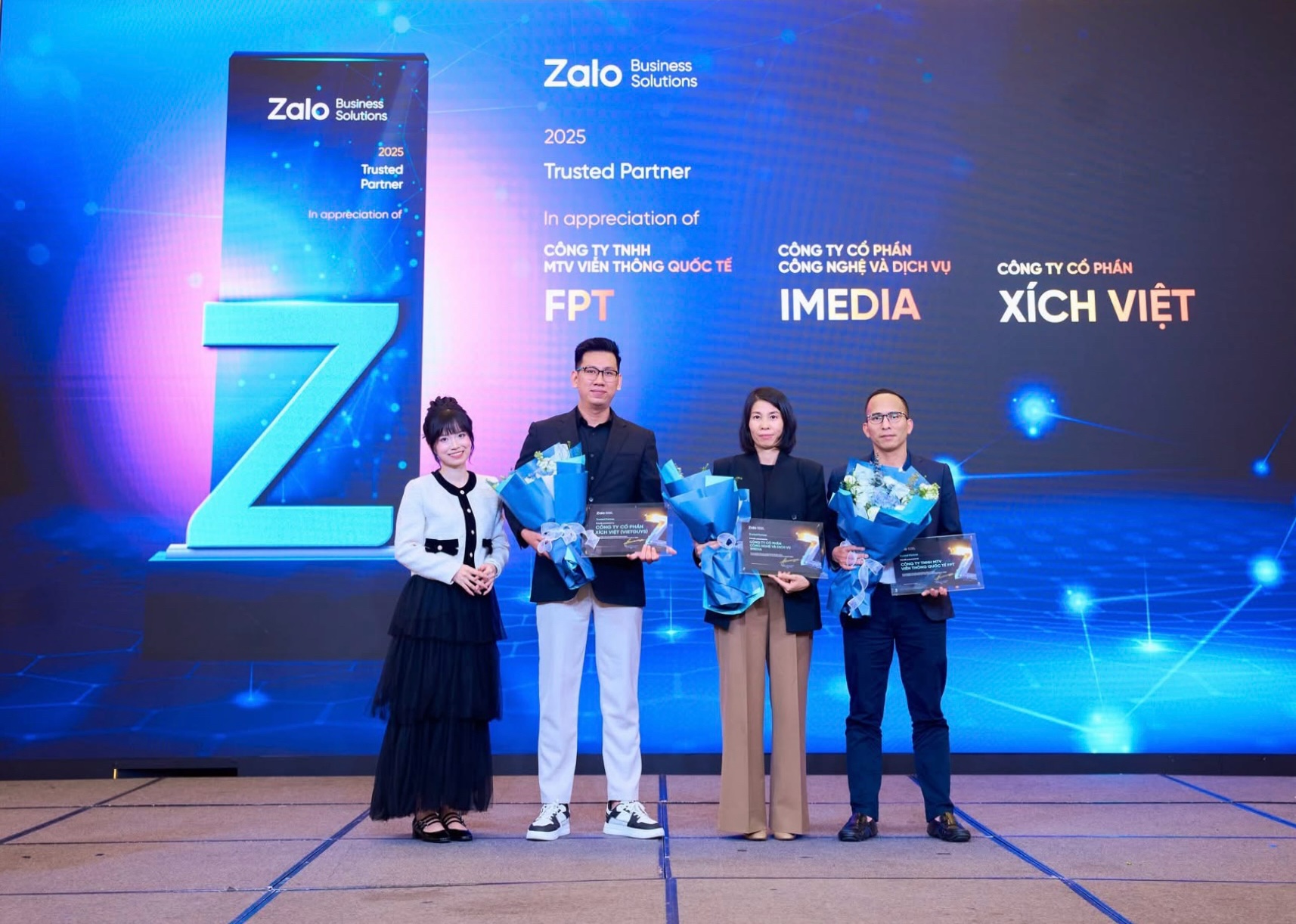 VietGuys được Zalo Business Solutions vinh danh “Trusted Partner” tại Z-Connect Night 2026